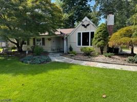 featured image of 333 W Shore Trl