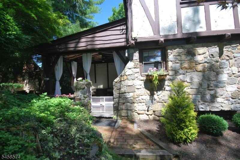 12 Island Trl - Photo 3 of 29