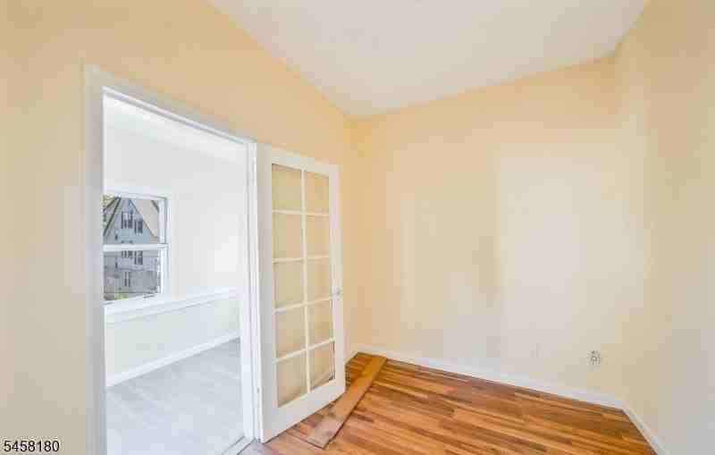 286 Williamson Ave #2 - Photo 7 of 15