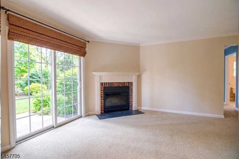 36 Countryside Dr - Photo 3 of 16