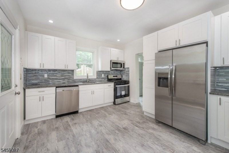 242 Rock Ave #1 - Photo 3 of 20