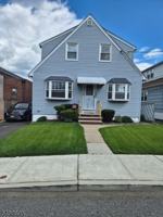 featured image of 45 Washington St #2