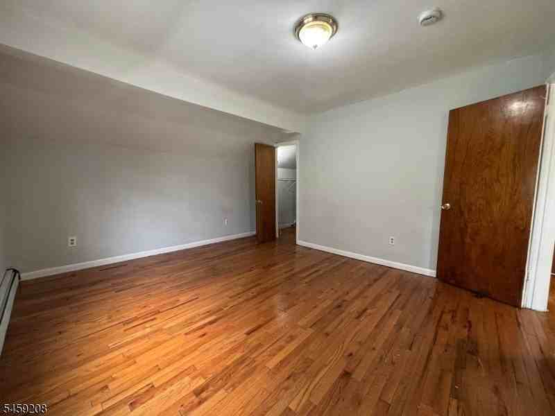 226 Gordon St #2 - Photo 6 of 9