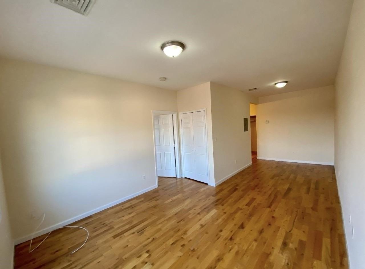 391 Broadway #3F - Photo 7 of 12