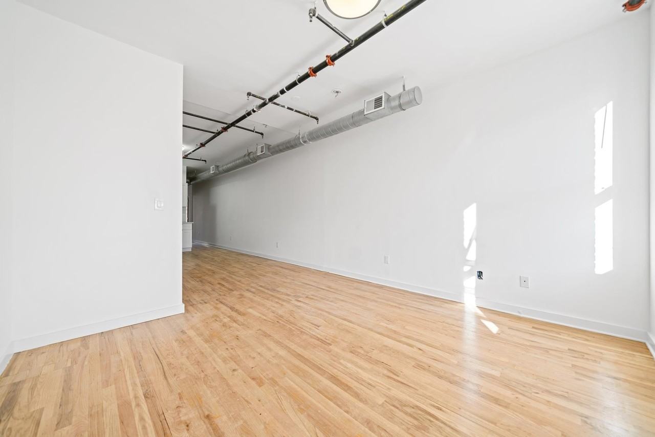 615 Monroe St #4 - Photo 5 of 13