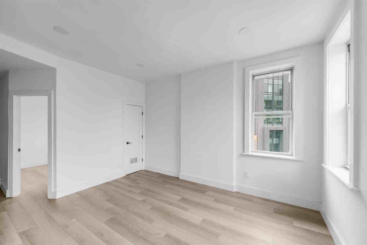 1327 Willow Ave #11 - Photo 3 of 14