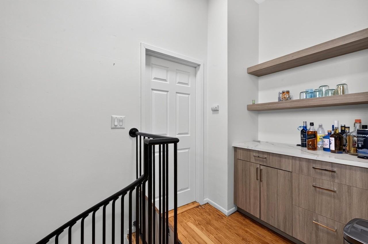 308 Madison St #4D - Photo 5 of 19