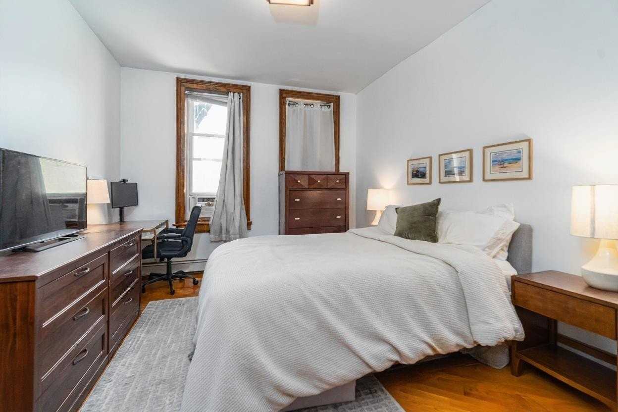 232 Park Ave #4N - Photo 4 of 9