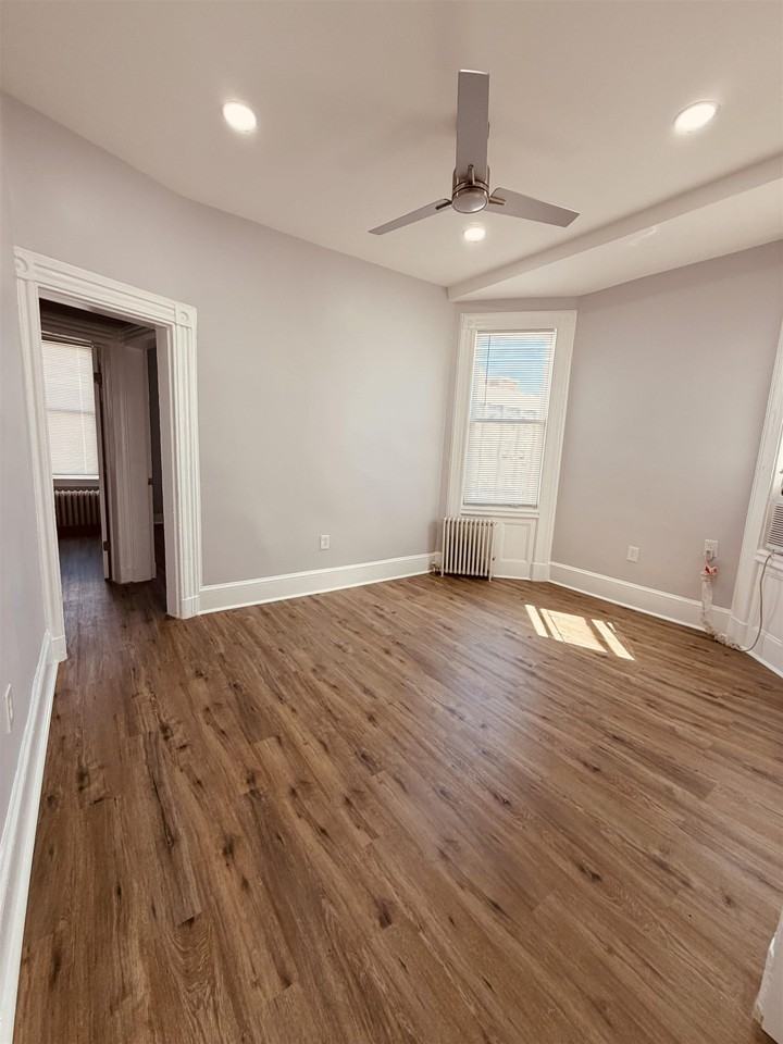 114 Graham St #3 - Photo 3 of 12