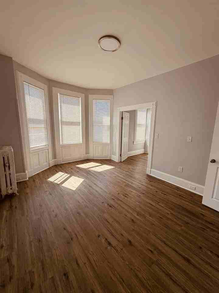 114 Graham St #3 - Photo 5 of 12