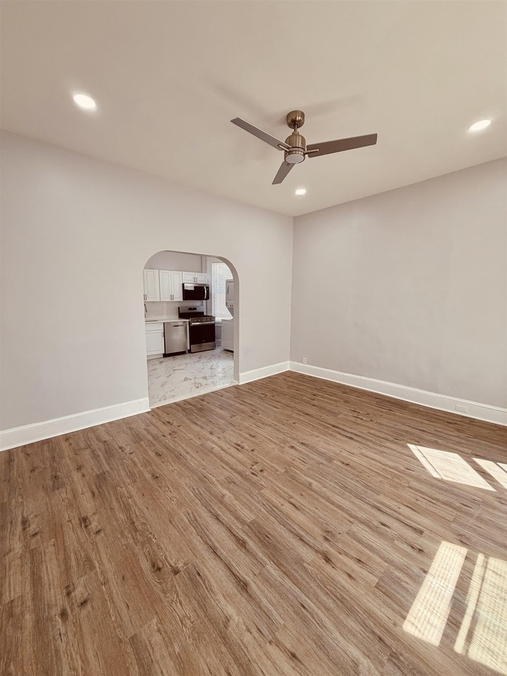 114 Graham St #2 - Photo 2 of 9