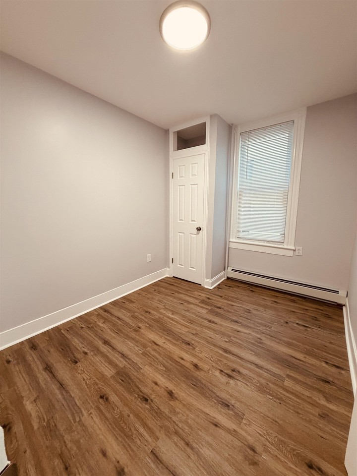 114 Graham St #2 - Photo 4 of 9