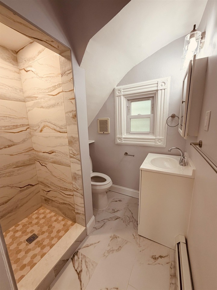 114 Graham St #2 - Photo 7 of 9