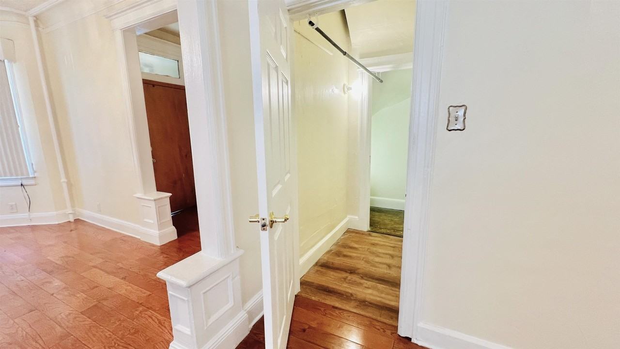 212 Wilkinson Ave #1 - Photo 5 of 17