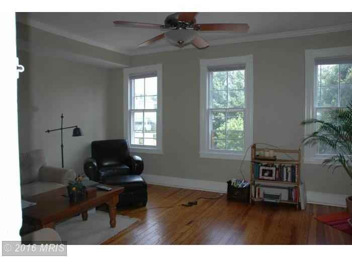 165 King George St - Photo 2 of 7