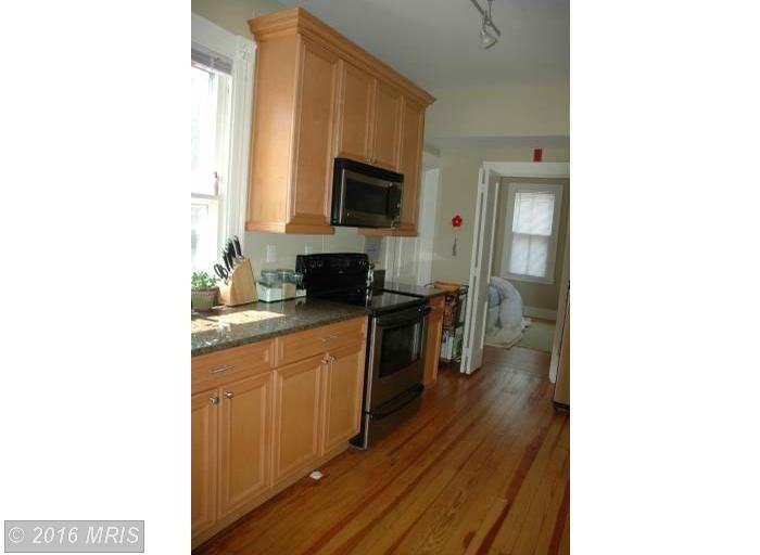 165 King George St - Photo 3 of 7