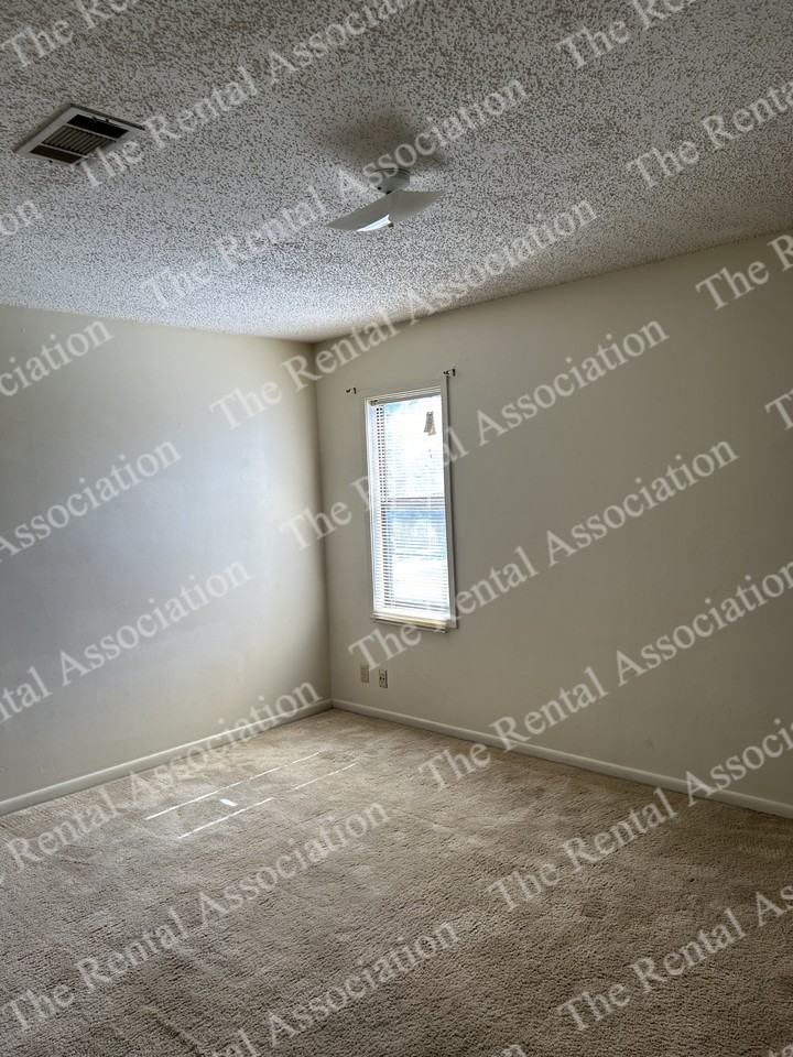 133 Jennifer Ln #1 - Photo 2 of 15