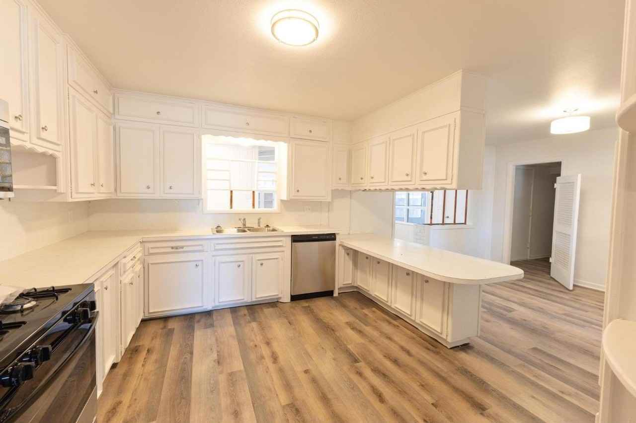 2513 44th St - Photo 7 of 22