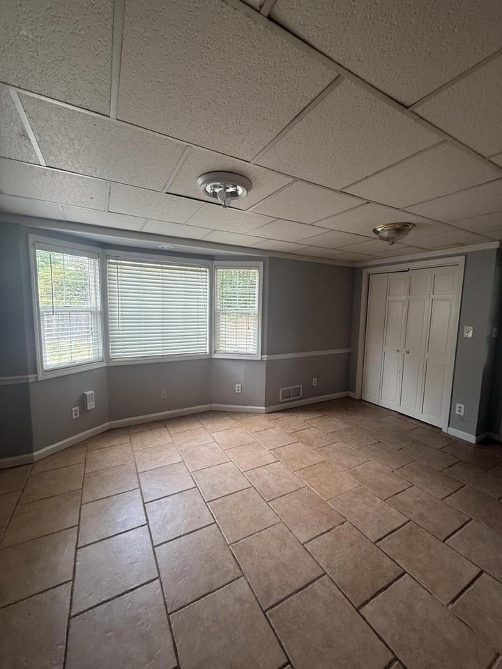 2149 Violet Rd - Photo 4 of 10