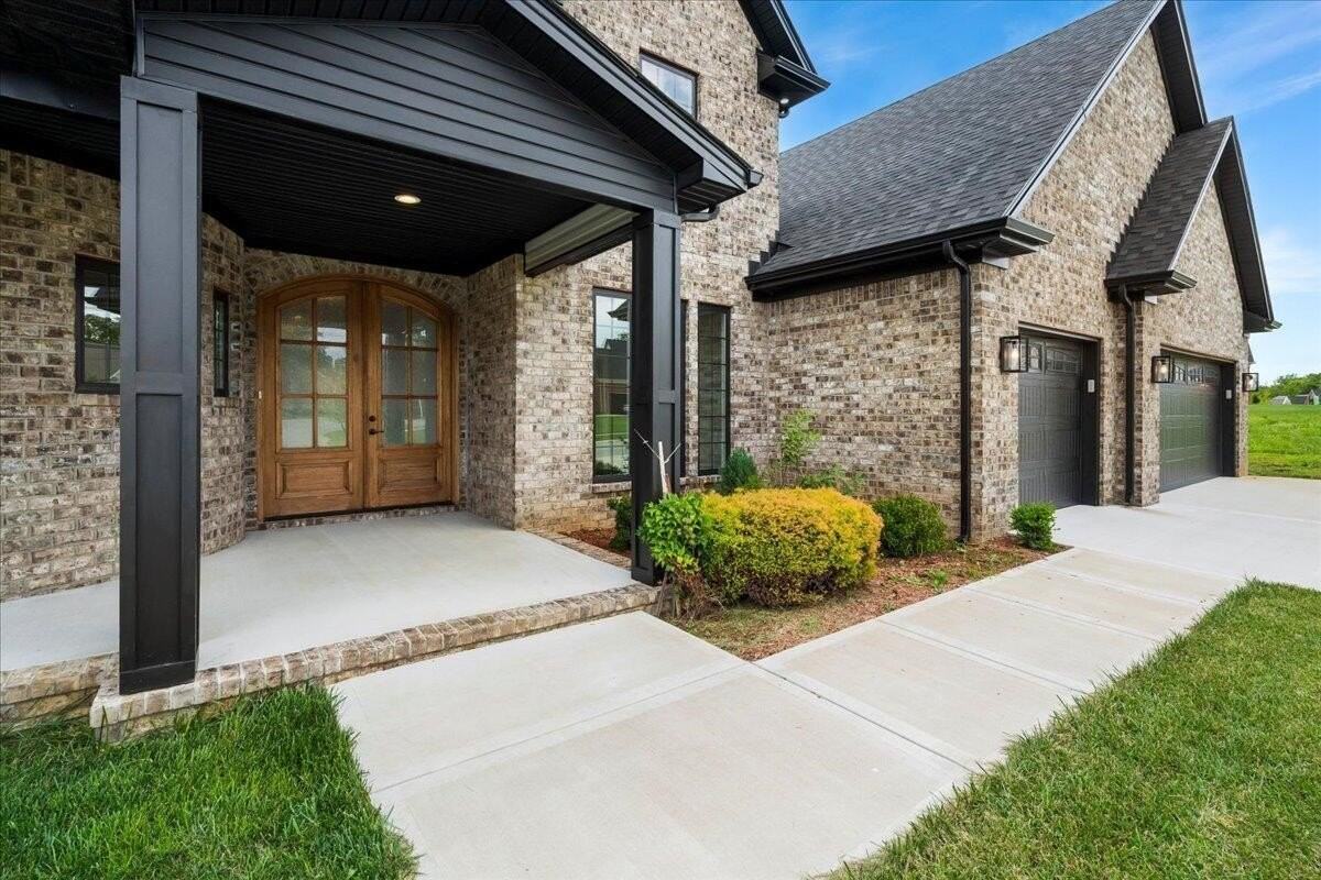 413 Weston Park - Photo 2 of 50