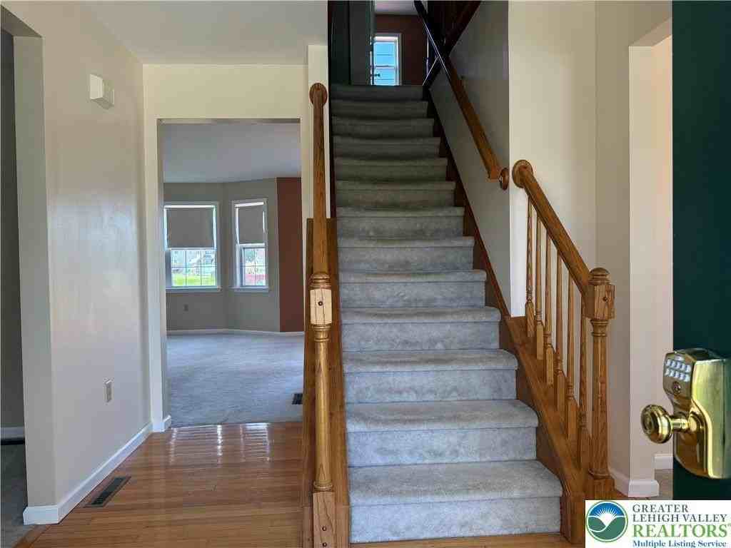181 Jeremy Ct - Photo 5 of 34