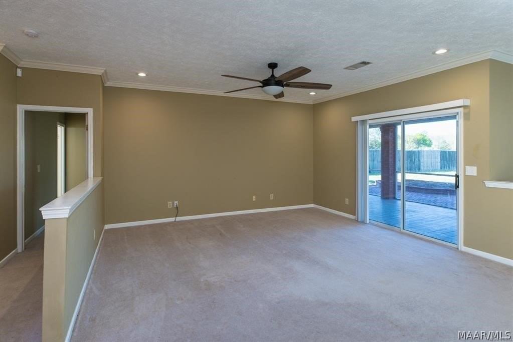 7460 Old Barn Rd - Photo 6 of 26