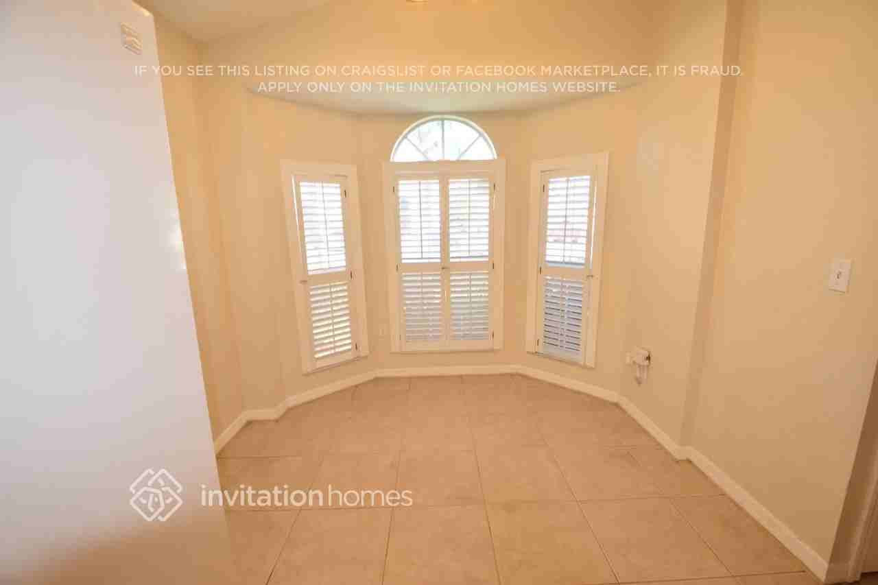 549 Lancer Oak Dr - Photo 5 of 18