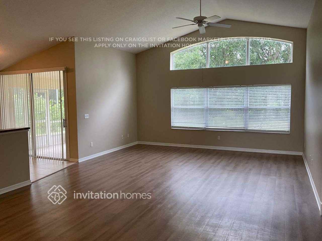 1121 Hartbourne Ln - Photo 5 of 10