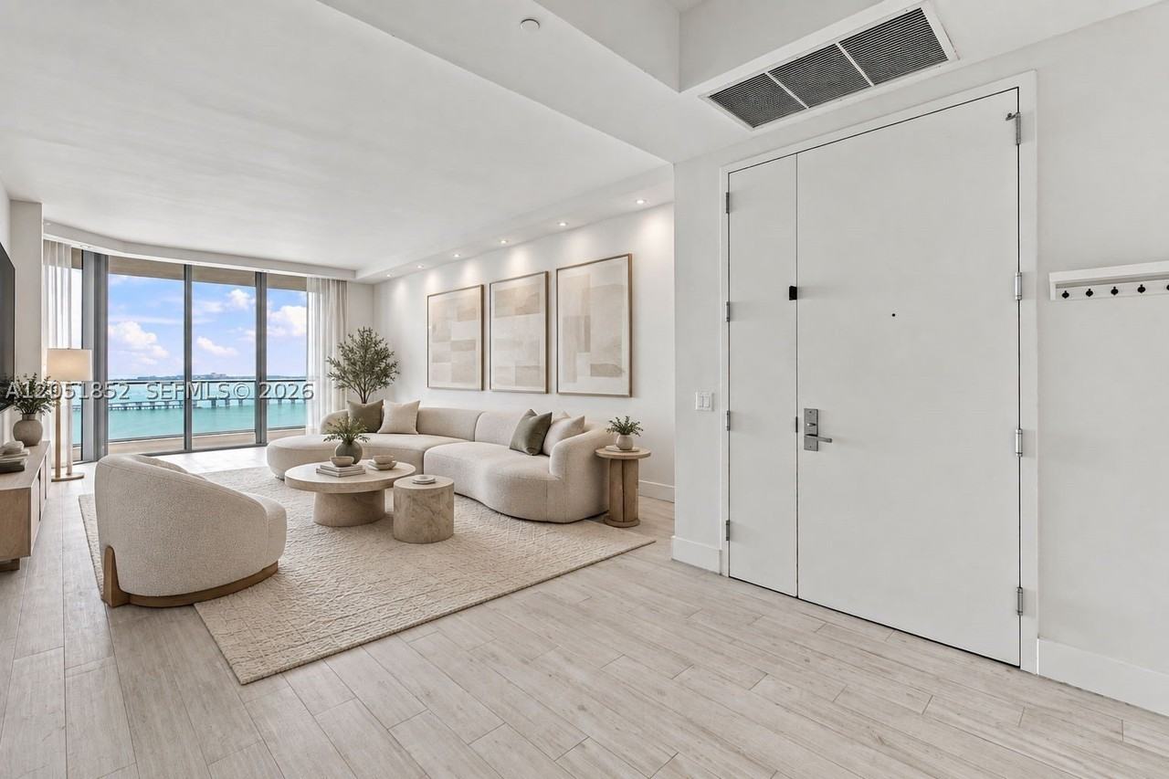 1300 Brickell Bay Dr #3804 - Photo 2 of 50