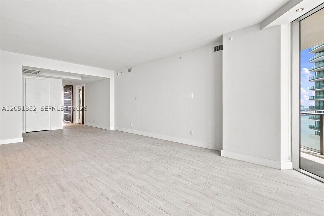 1300 Brickell Bay Dr #3804 - Photo 3 of 50