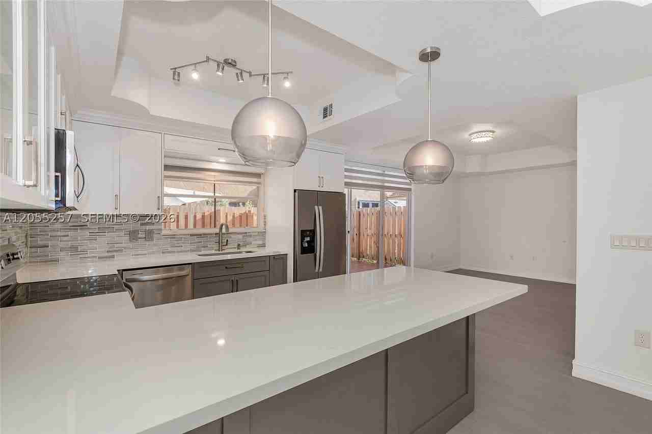 8423 S NW 138th Terrace #2802 - Photo 3 of 28