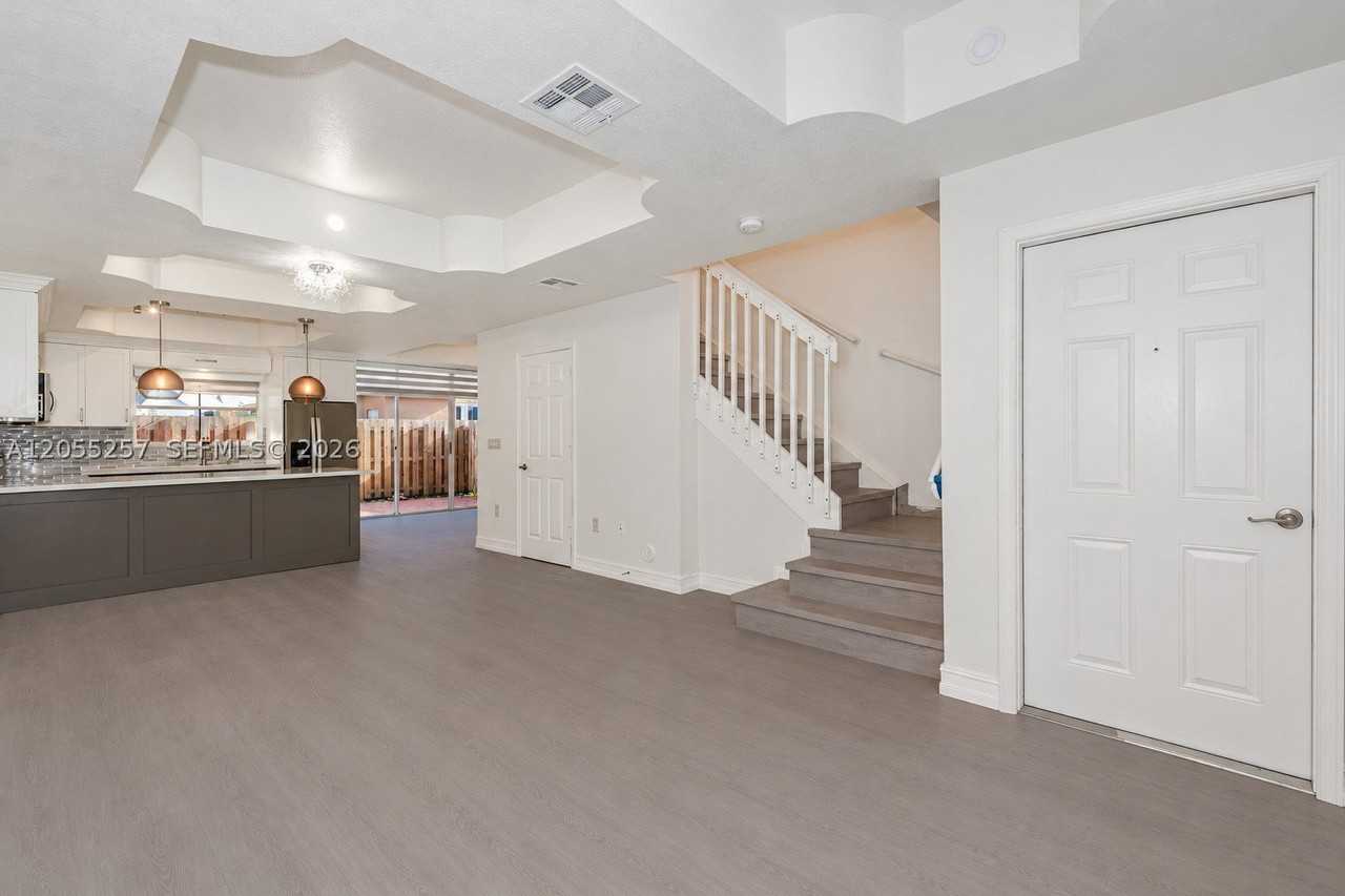 8423 S NW 138th Terrace #2802 - Photo 7 of 28