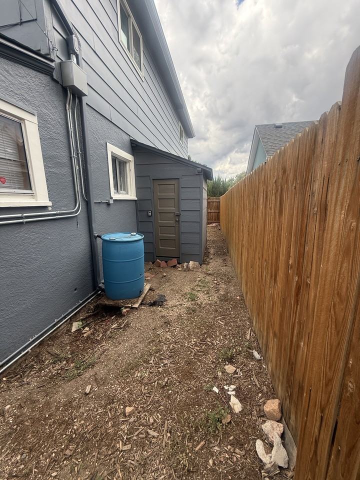 525 N Wahsatch Ave #1 - Photo 6 of 28