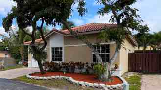 9000 Sw 215th Ter - Photo 1 of 1