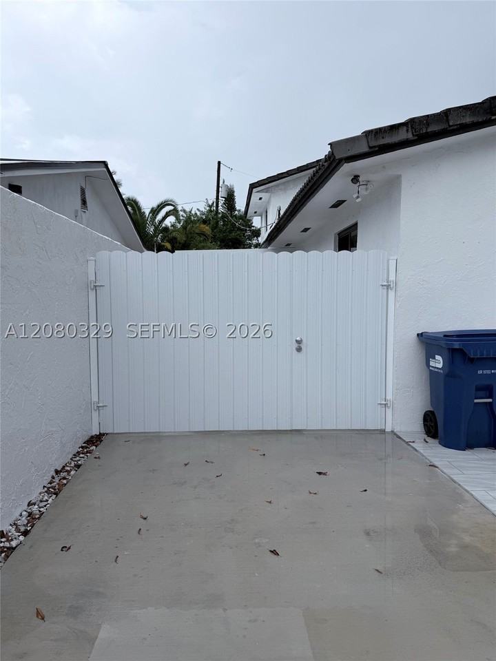 11870 Sw 5th St #1 - Photo 2 of 24