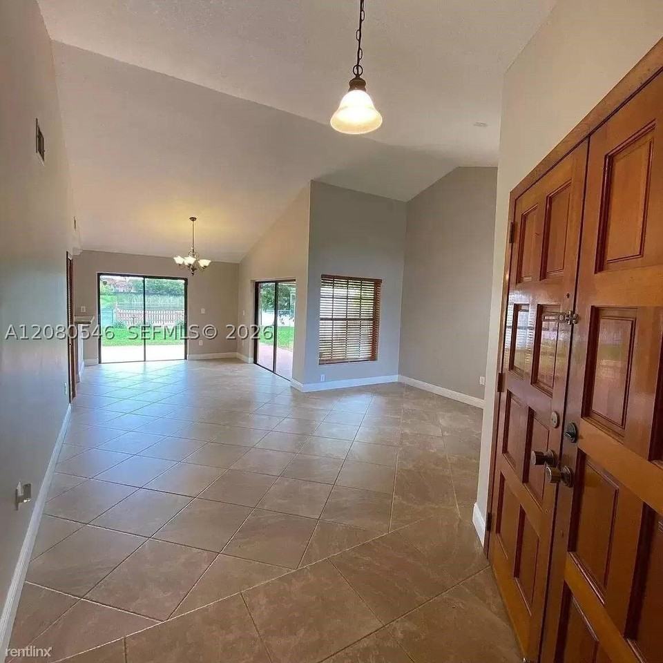 6641 Sw 127th Path #6641 - Photo 6 of 13