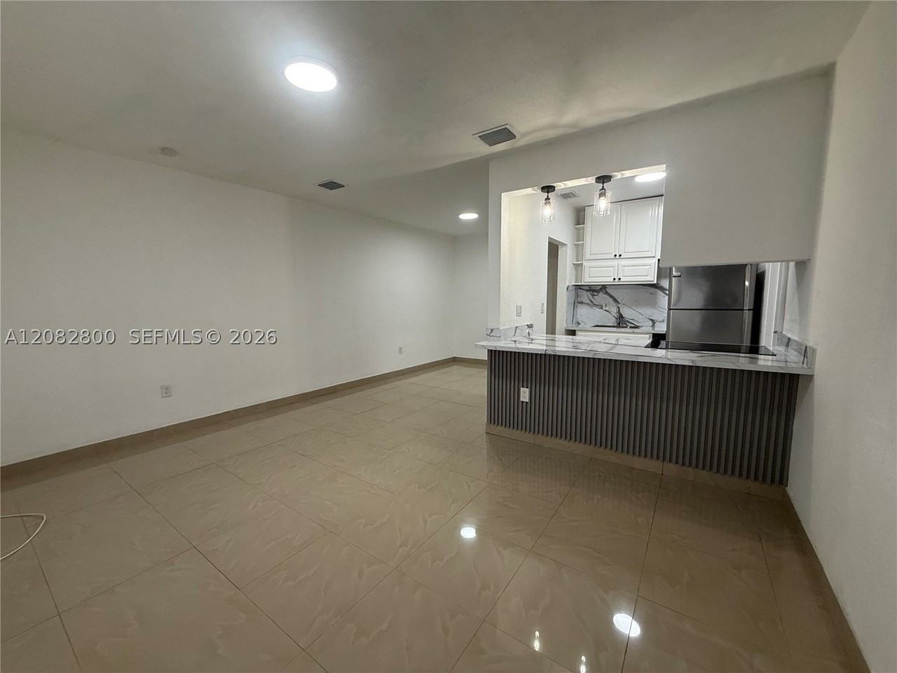 4885 Nw 4th St - Photo 2 of 13