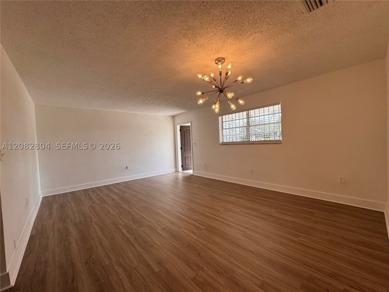 3632 Sw 87th Ave - Photo 3 of 15