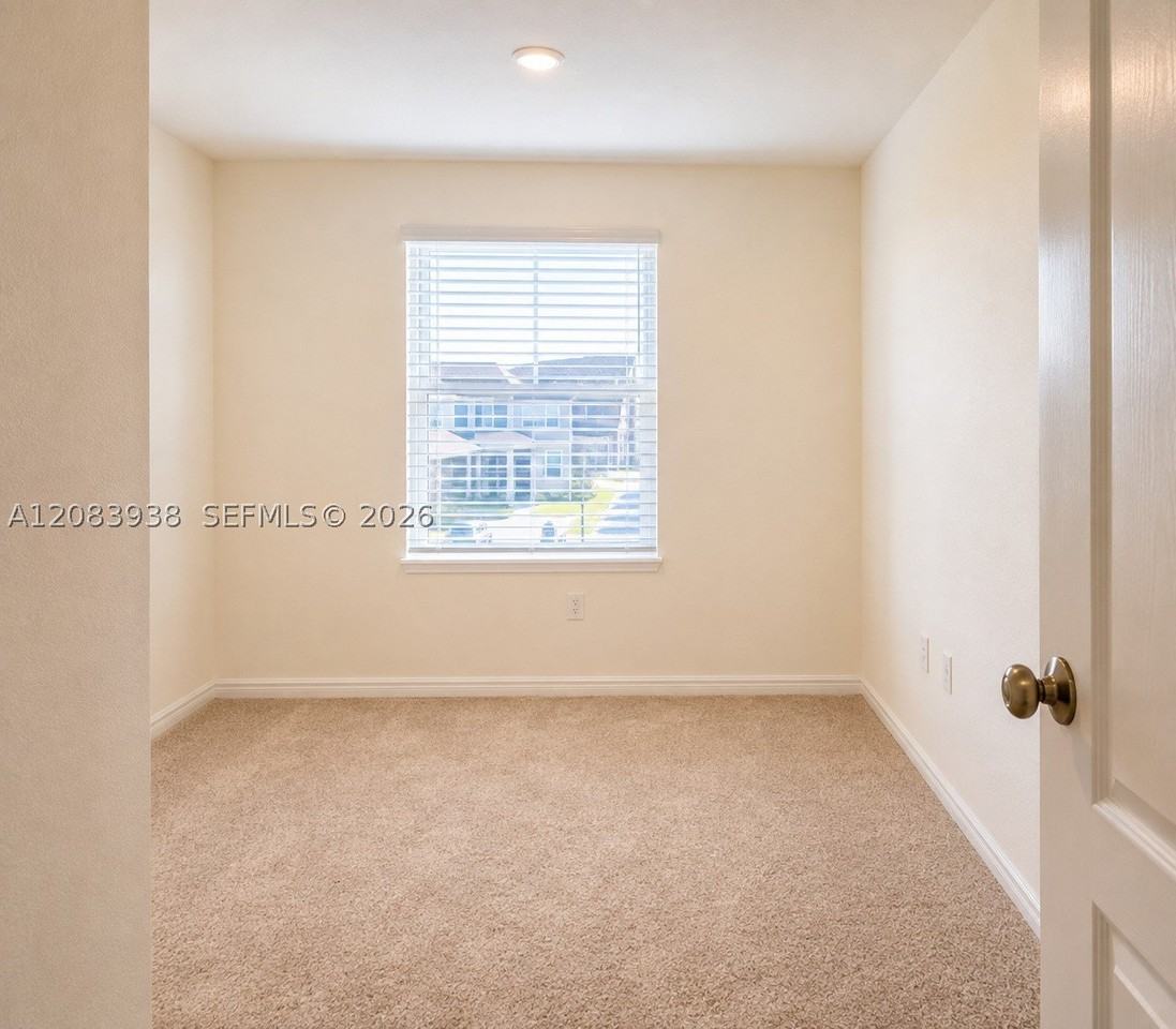 1081 Blue Jay Dr #1081 - Photo 4 of 5