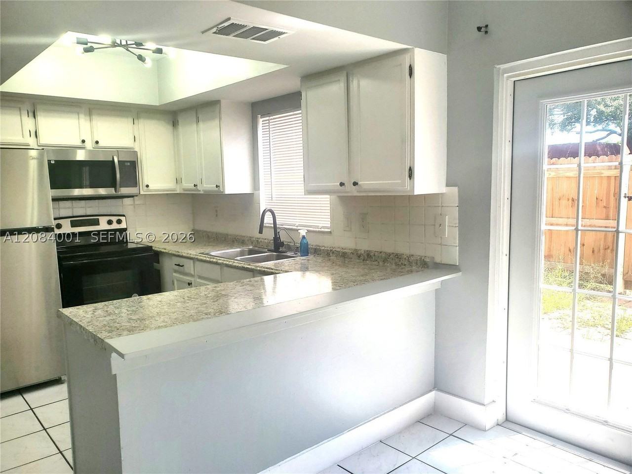 7926 Kimberly Blvd #202 - Photo 2 of 28