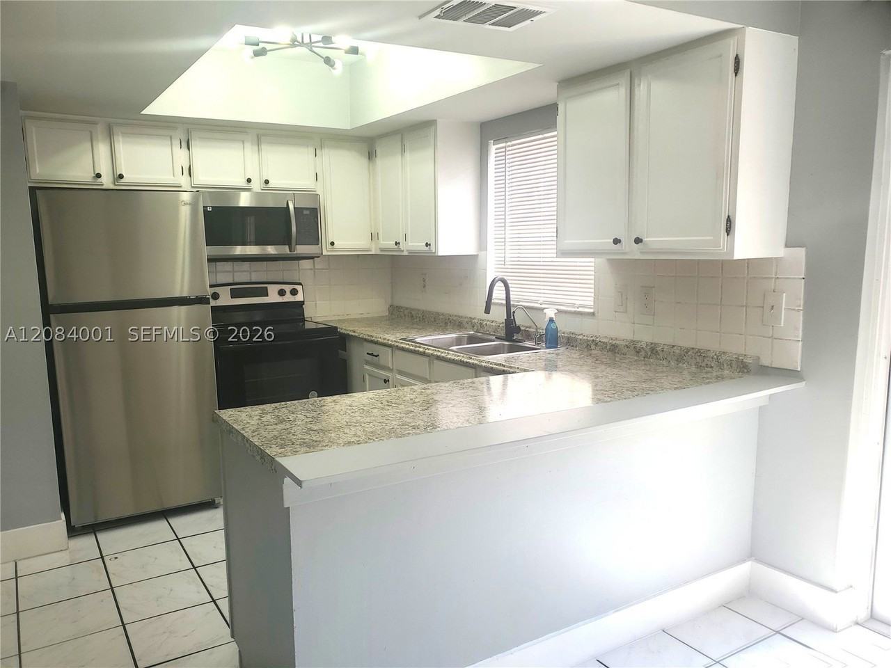 7926 Kimberly Blvd #202 - Photo 5 of 28