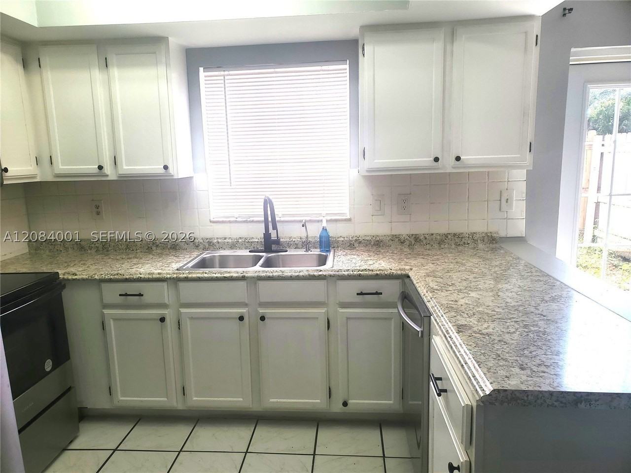 7926 Kimberly Blvd #202 - Photo 6 of 28