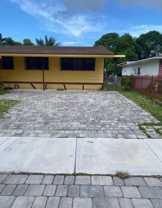 14805 Ne 10th Ct #B - Photo 1 of 1