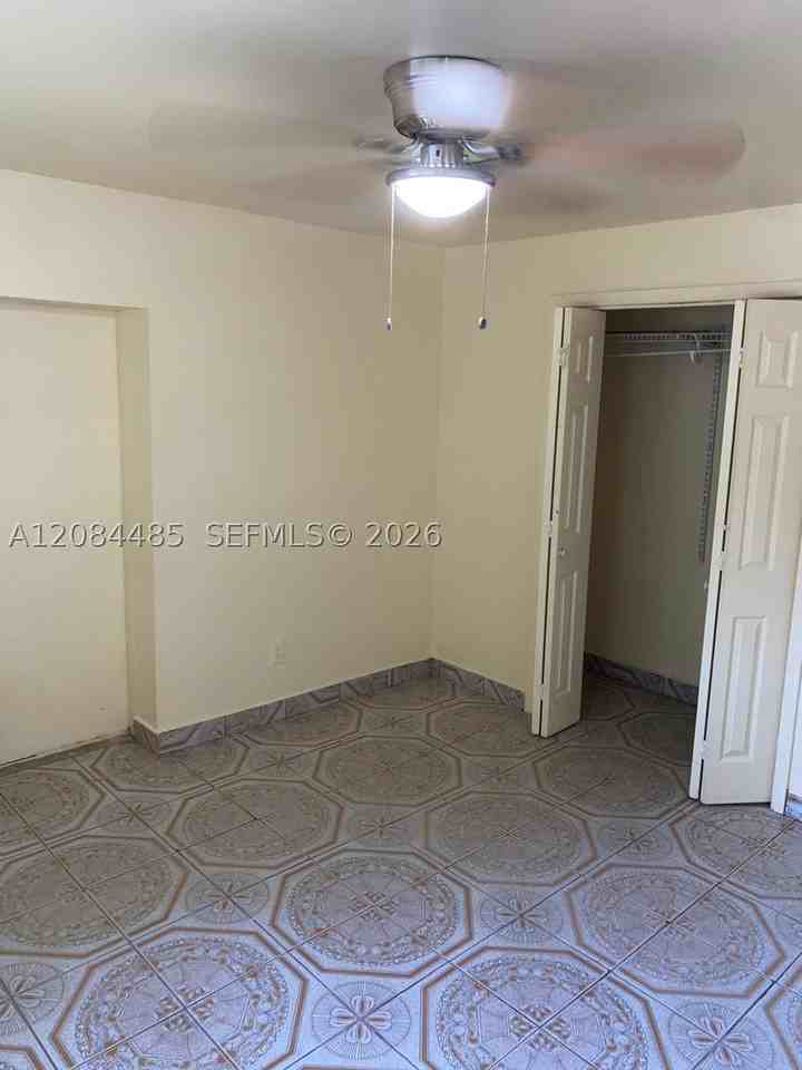 14805 Ne 10th Ct #B - Photo 6 of 11