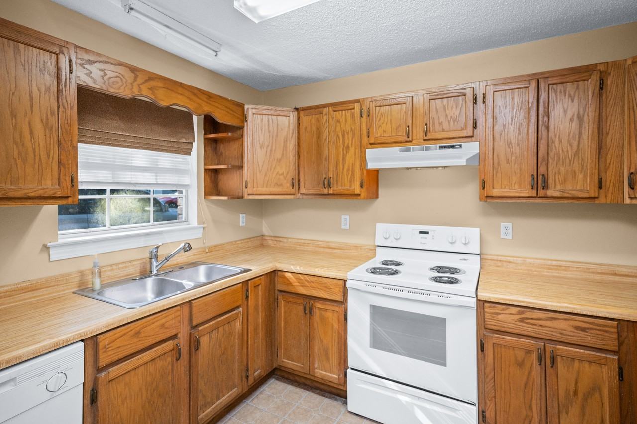 8564 Garden Cir #1 - Photo 2 of 10