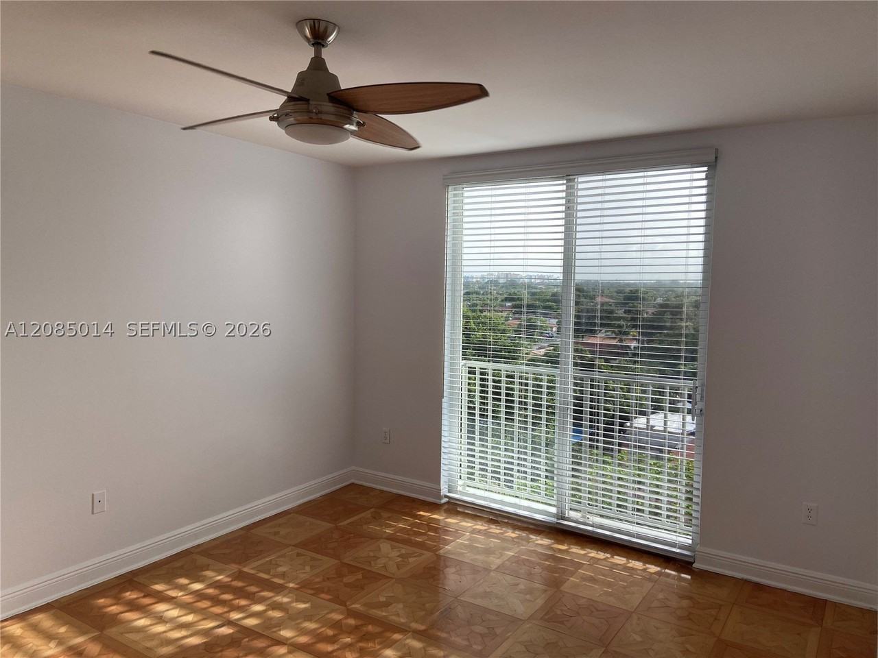 2550 Sw 27th Ave #606 - Photo 6 of 18
