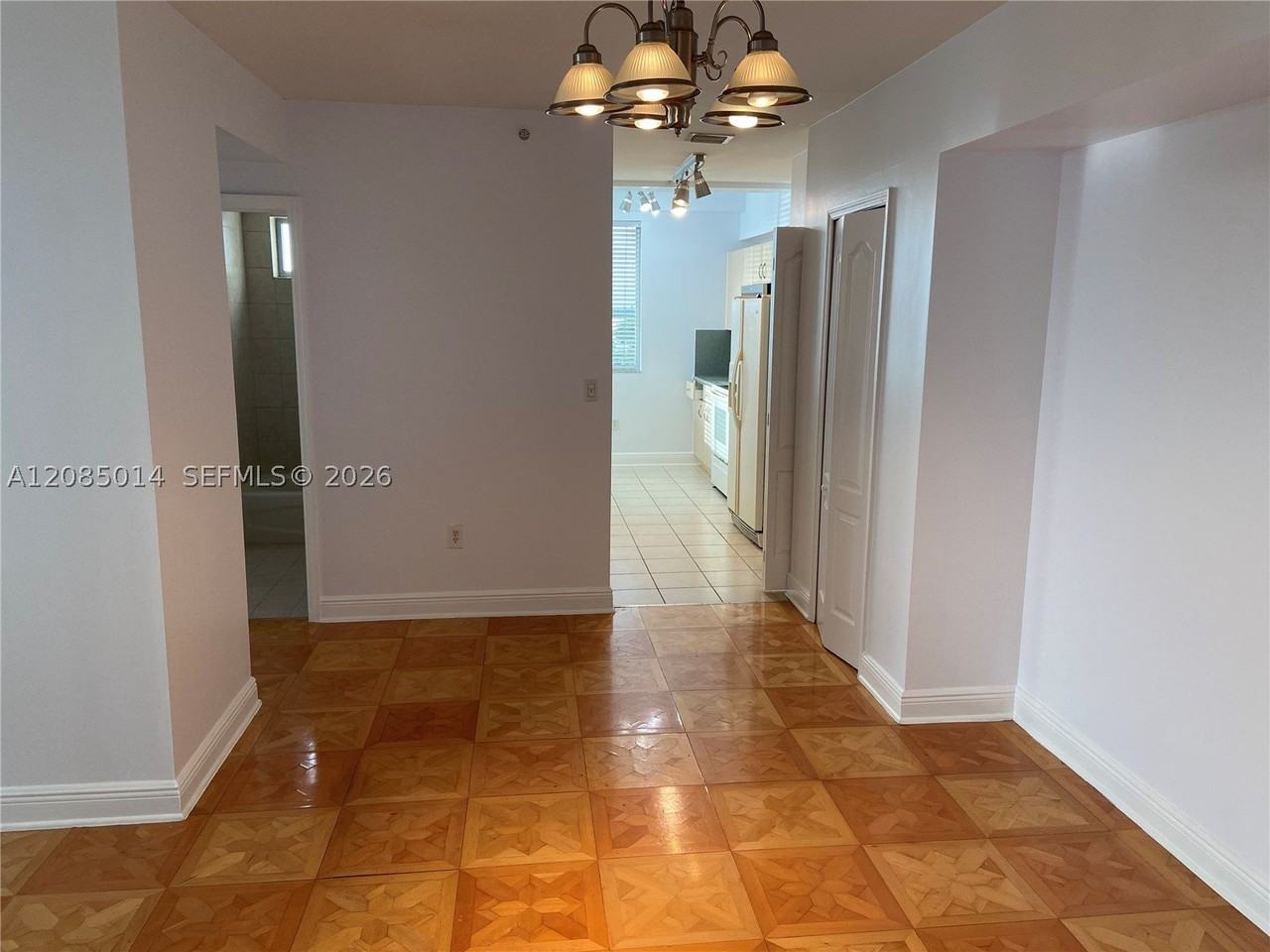 2550 Sw 27th Ave #606 - Photo 7 of 18