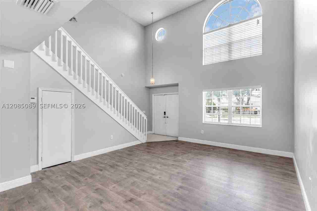 2405 Nw 79th Ter #0 - Photo 5 of 32
