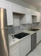 636 Meridian Ave #4 - Photo 3 of 7