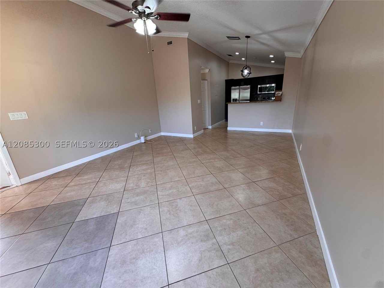 211 Sw 95th Ter #202 - Photo 2 of 14